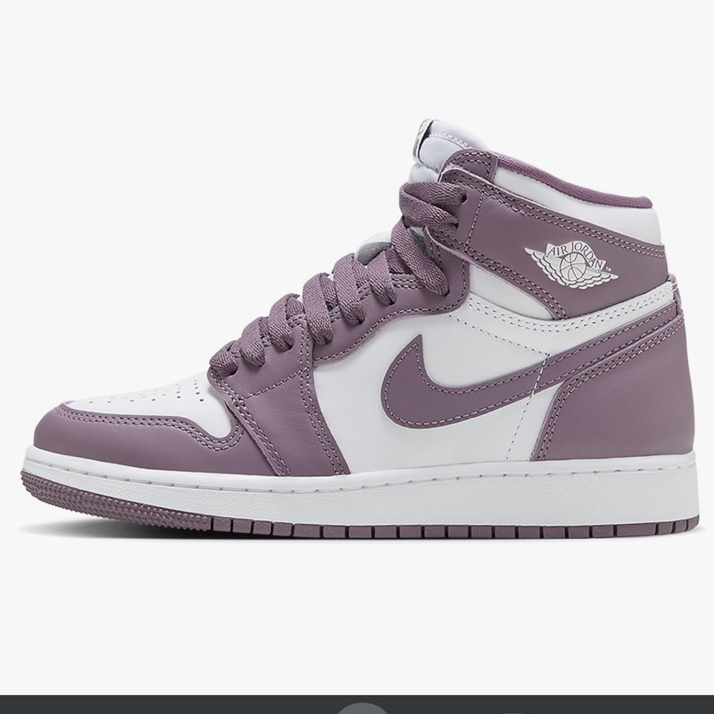 Nike Kids Retro High OG Shoes - Mauve and White